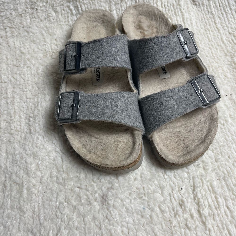 BIRKENSTOCK Arizona Shearling-Lined Sandals Grey SZ38. - Picture 2 of 8